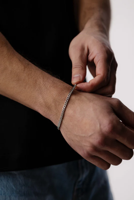 Cuban Link Bracelet (Silver)